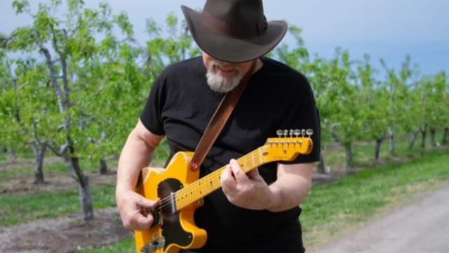 If you enjoy good wine, toe-tappin’ country tunes, and a cozy winter evening at the vineyard, we’d love to have you join us for a special performance by Dennis Konecny!

📅 Friday, December 6
⏰ 4:00–6:00 PM
📍 Ravissant Cellars

*Reservation required – space is limited!

Dennis brings an easygoing country style that pairs perfectly with a glass of wine and good company. We’d love to welcome you for a relaxed, music-filled evening at the vineyard.