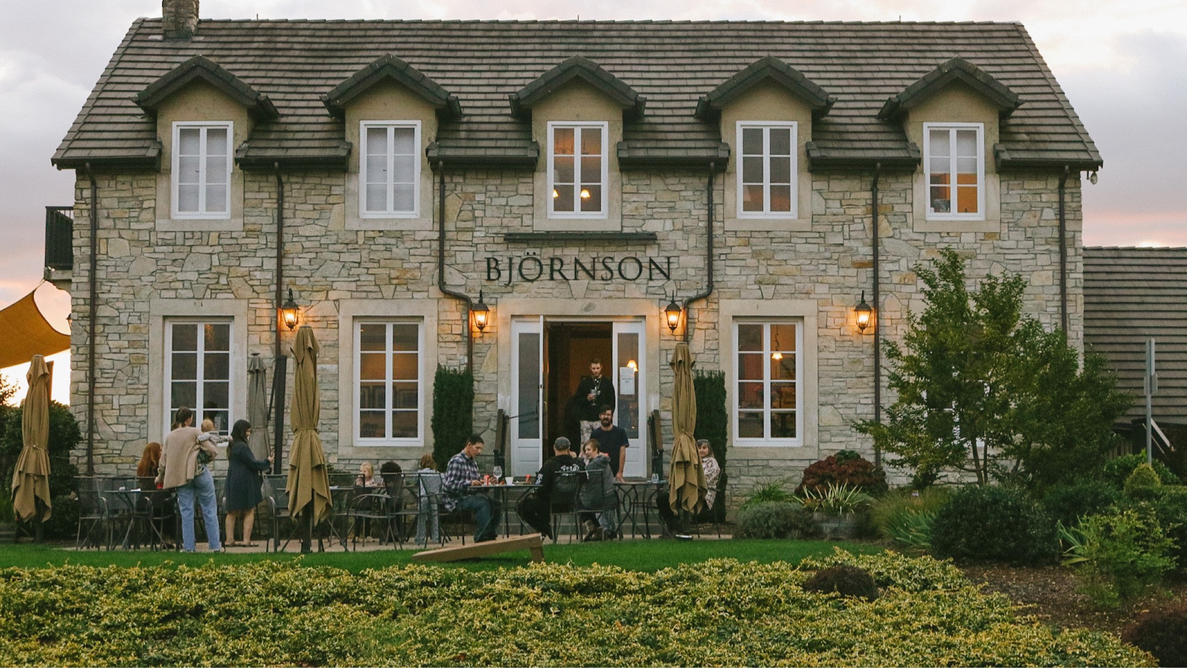 Estate Indoor Reservation